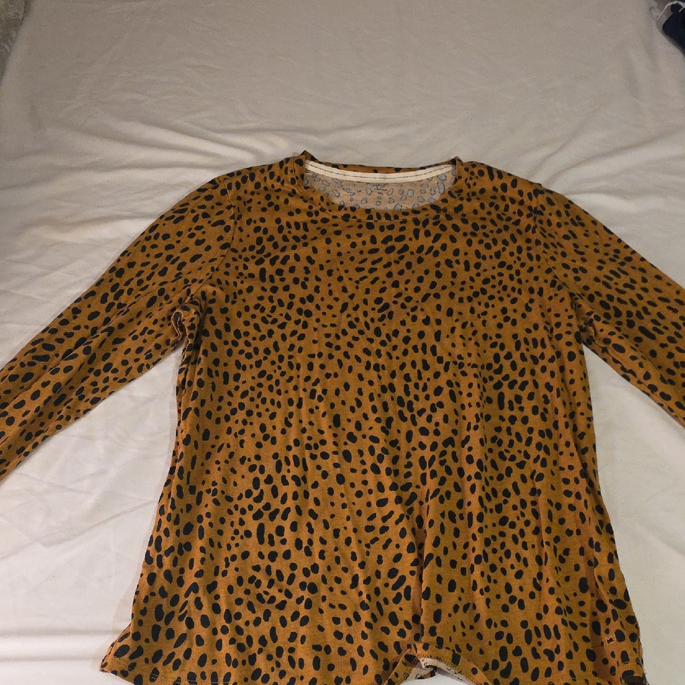 crown & ivy Spotted Long Sleeve Blouse in Tan and Black